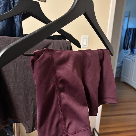 Senita xs running shorts - Picture 2 of 3